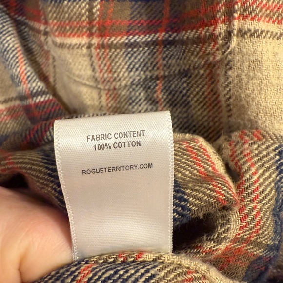 RGT button up - Picture 5 of 5